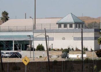 US, prison staffer, pleads guilty, sexual assault