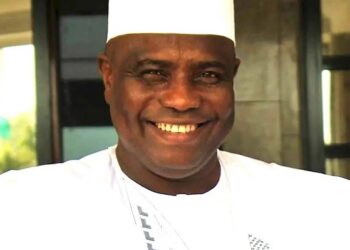 Aminu Waziri Tambuwal, Resignation rush, Sokoto state, 13 members, cabinet