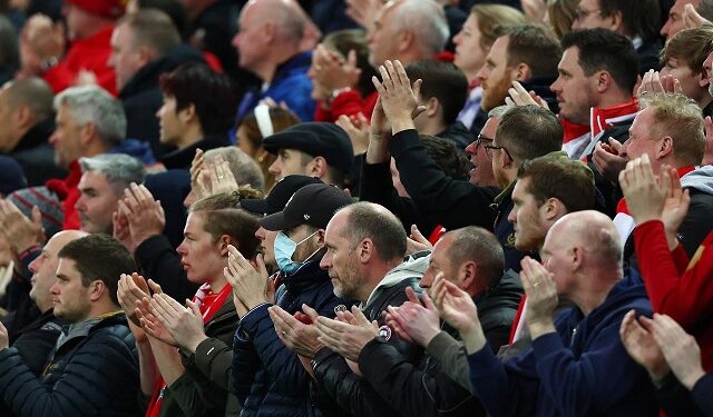Liverpool fans, minute's applause, Cristiano Ronaldo, death of son