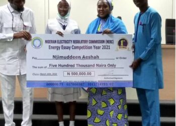 Aaeshah Najmuddeen, Ilorin, female student, NERC, National Energy Essay Competition