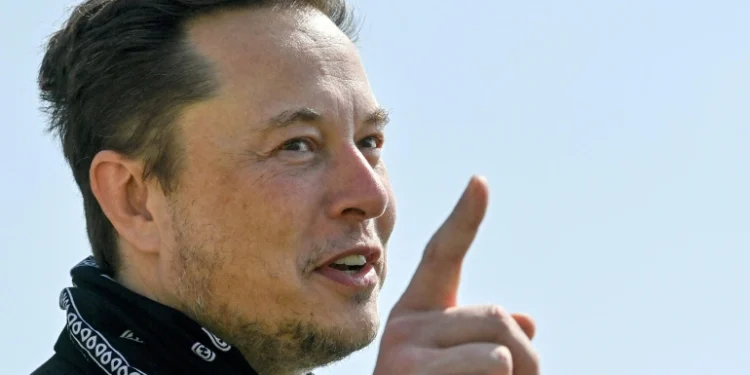 Elon Musk, Manchester United, Manchester United fans, not buying club, teasing