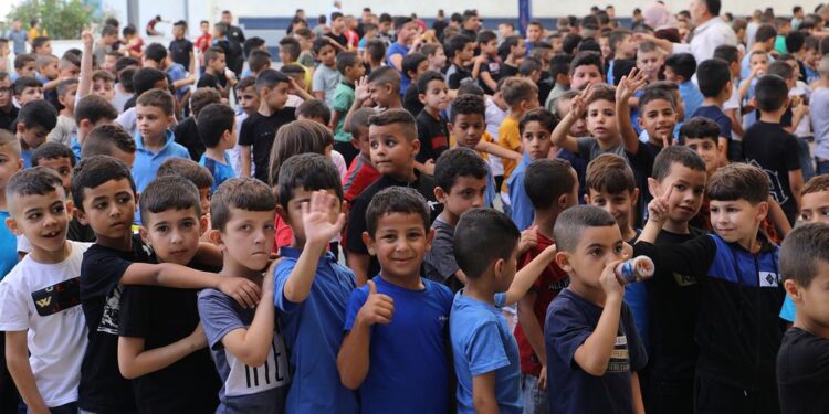 Displaced, 2022, REVIEW, 100 million, worldwide, UN, UNHCR