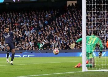 CHAMPIONS LEAGUE, Real Madrid, Man City out