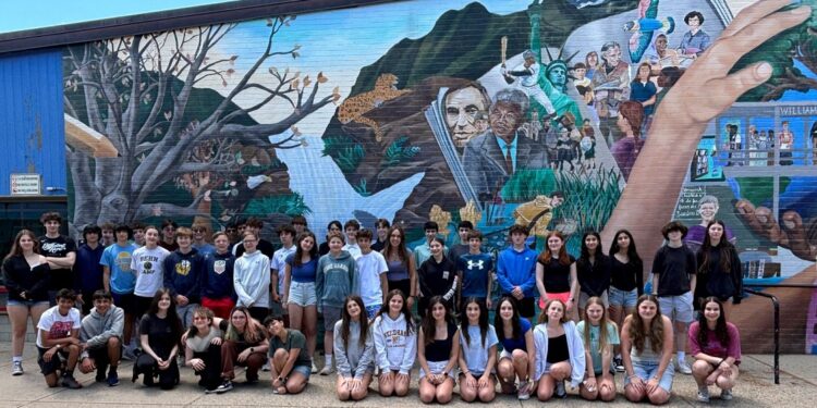 Sets of twins, Twenty-three, Graduate, Same year, Massachusetts school