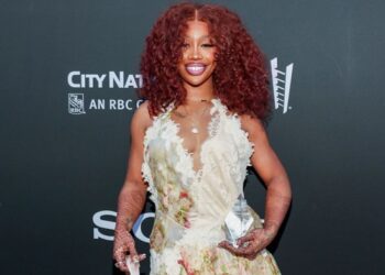 Solána ‘SZA’ Rowe, American singer, War on Love