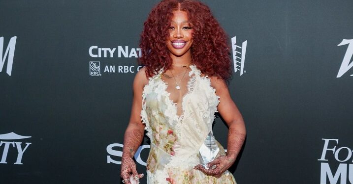 Solána ‘SZA’ Rowe, American singer, War on Love