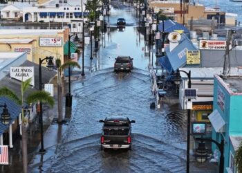 Flood, U.S., 20 dead