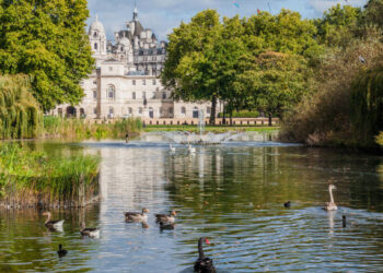 St James’s Park, UK, Queen Elizabeth, National memorial