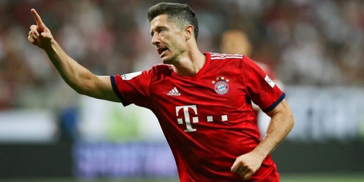 Fraudster, Barcelona FC, Lewandowski’s transfer deal, Pini Zahavi, Michael Hermanus Gerardus Demon, Bayern Munich