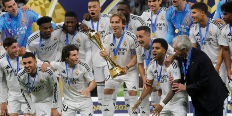 Real Madrid, FIFA, maiden Intercontinental Cup
