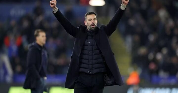 Ruud Van Nistelrooy, Manchester United, Fans, Leicester